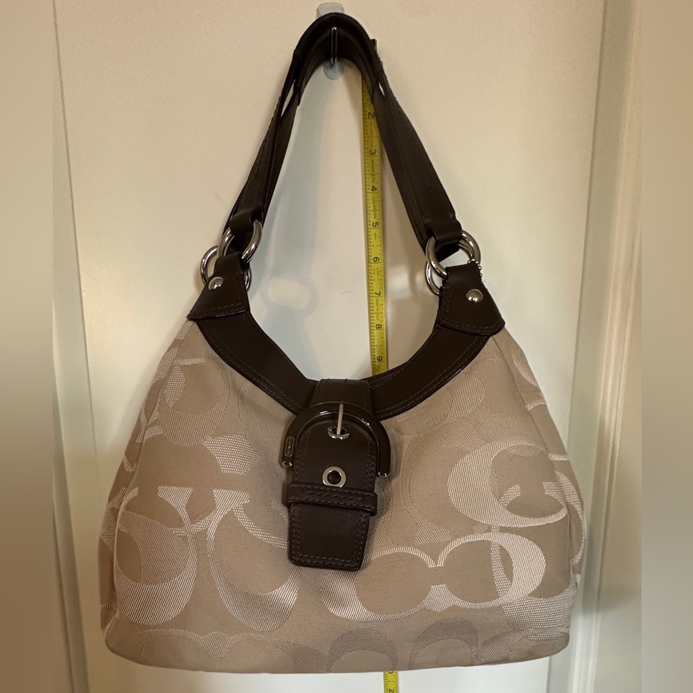 Coach Signature Shoulder Bag
